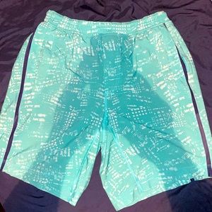 Lululemon 7” w/liner pace breaker